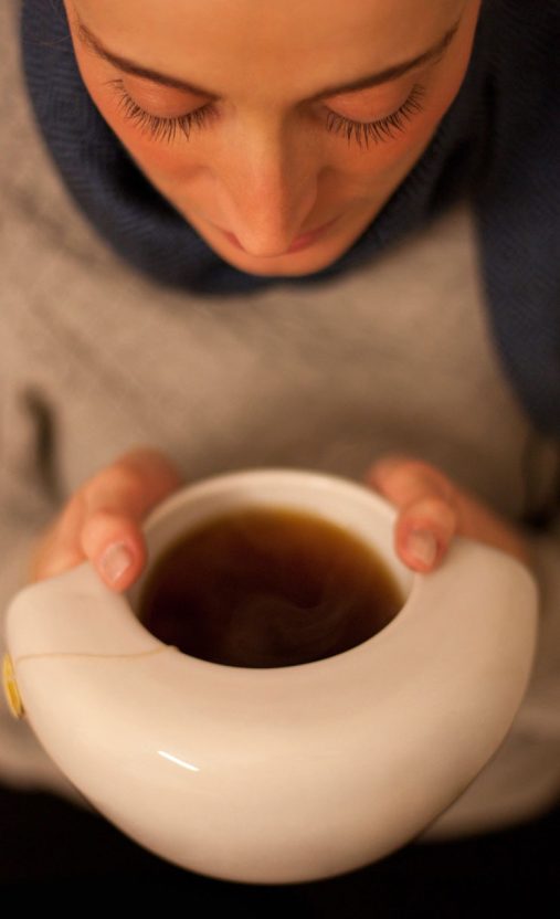 Hand-warming coffee tea mug